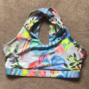 Nike Women’s tropical sports bra